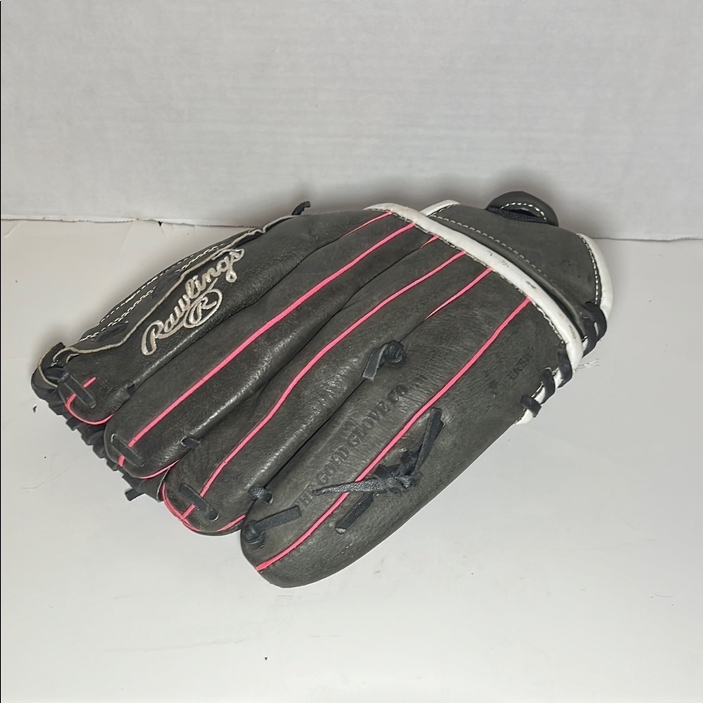 Rawlings Pink and Gray Glove for Superior Performance